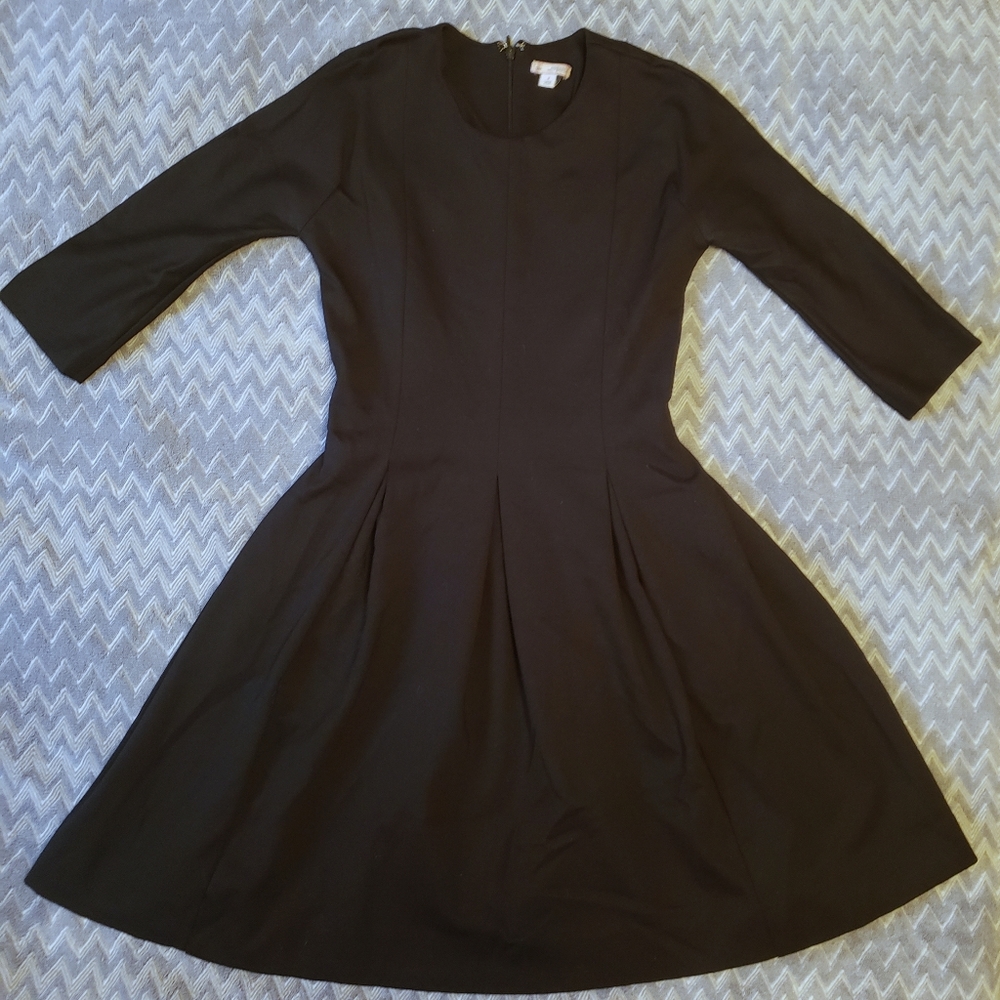 ⏰️LAST CHANCE⏰️Gap black dress